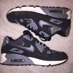 *RARE* Nike Air MAX Camo Sneakers